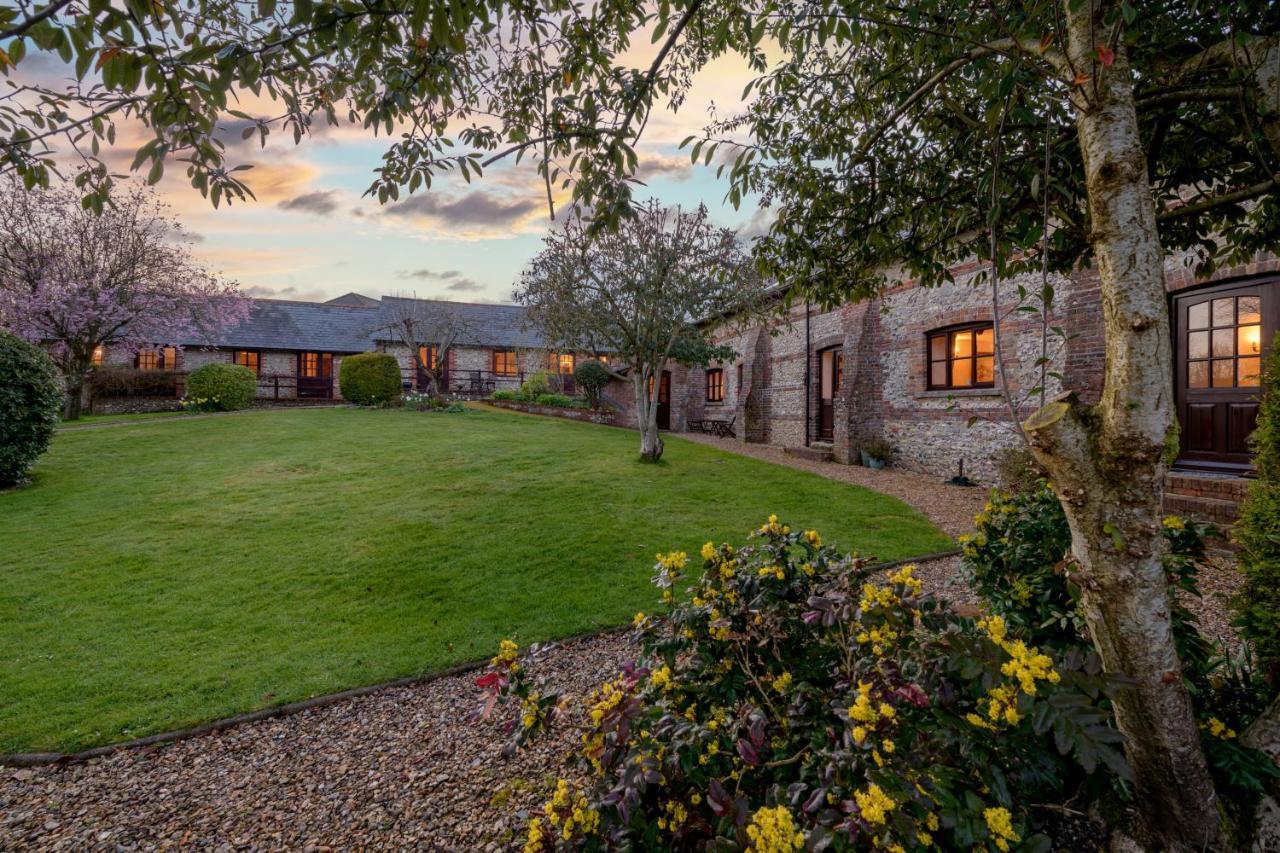 Luccombe Farm Holiday Cottages Milton Abbas Extérieur photo