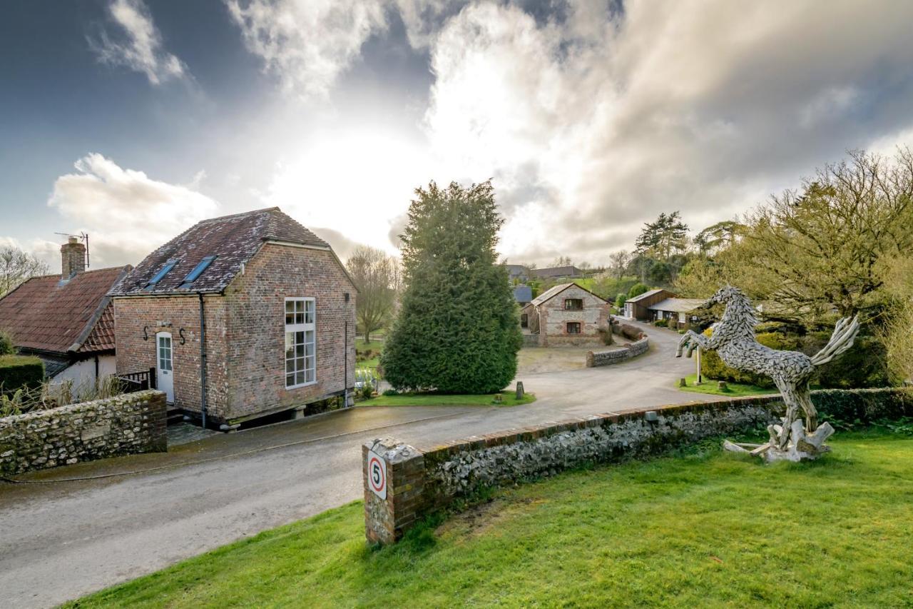 Luccombe Farm Holiday Cottages Milton Abbas Extérieur photo